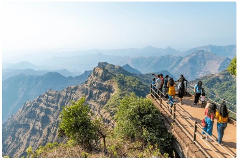 Arthur's Seat panoramic valley view, Mahabaleshwar