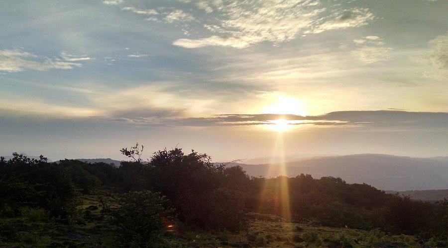 Sunrise view from Wilson Point, highest peak in Mahabaleshwar
